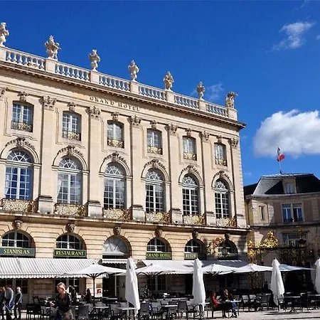 Grand De La Reine - Place Stanislas 4*