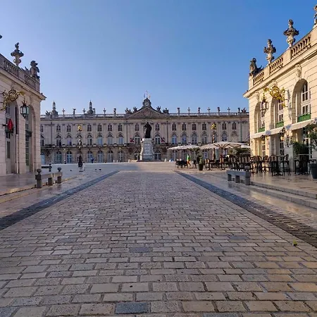 Grand De La Reine - Place Stanislas