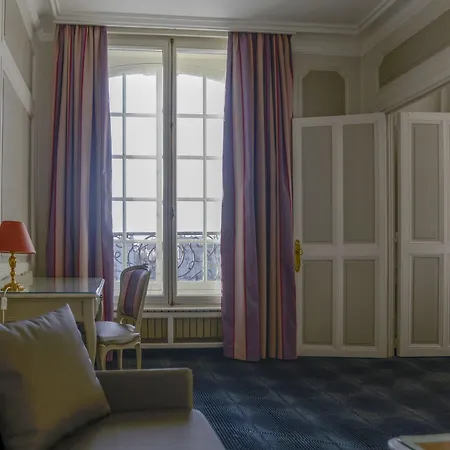 Hotel Grand De La Reine - Place Stanislas