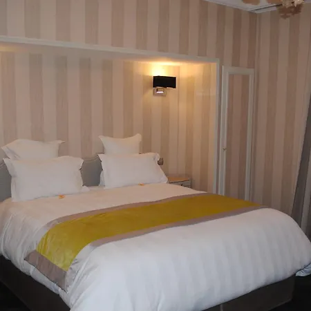 Hotel Grand De La Reine - Place Stanislas 4*