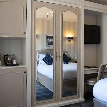 Grand De La Reine - Place Stanislas 4*