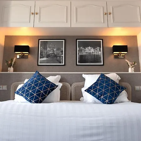 ホテル Grand De La Reine - Place Stanislas 4*