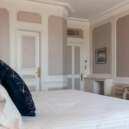 Grand De La Reine - Place Stanislas Hotel