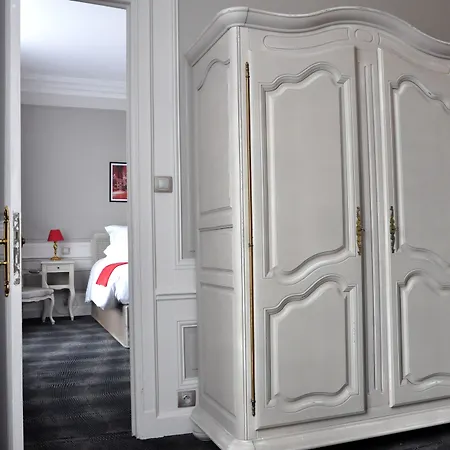 ホテル Grand De La Reine - Place Stanislas ナンシー