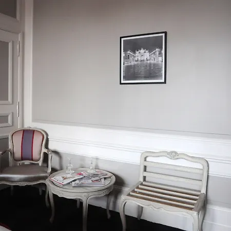 ホテル Grand De La Reine - Place Stanislas