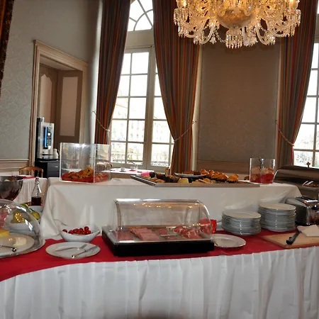 Grand De La Reine - Place Stanislas Nancy