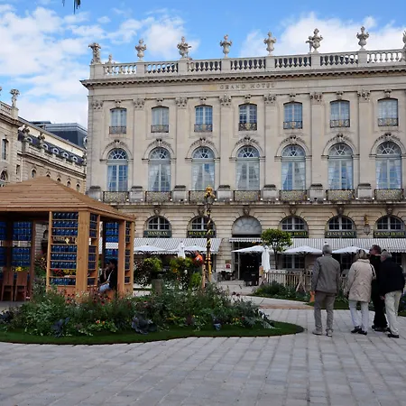Grand De La Reine - Place Stanislas
