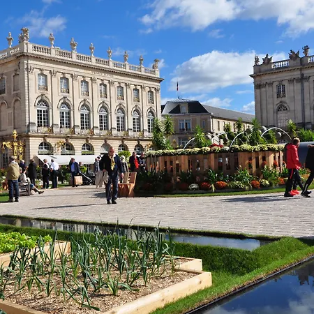Grand De La Reine - Place Stanislas
