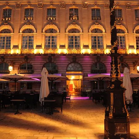 Grand De La Reine - Place Stanislas Νανσύ