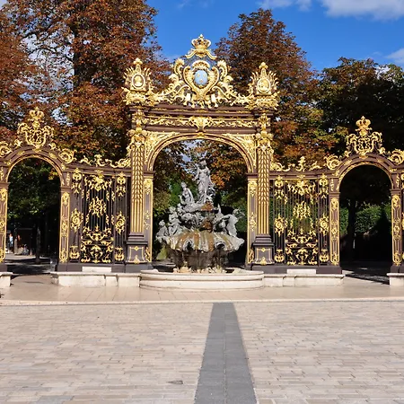 Grand De La Reine - Place Stanislas ナンシー