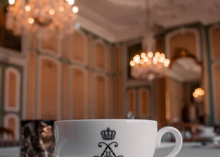 Grand De La Reine - Place Stanislas