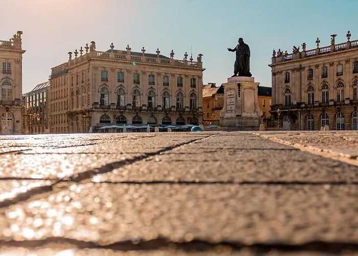 Grand De La Reine - Place Stanislas Νανσύ