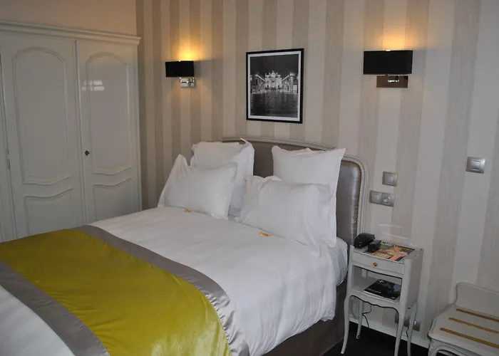 Grand De La Reine - Place Stanislas 4*