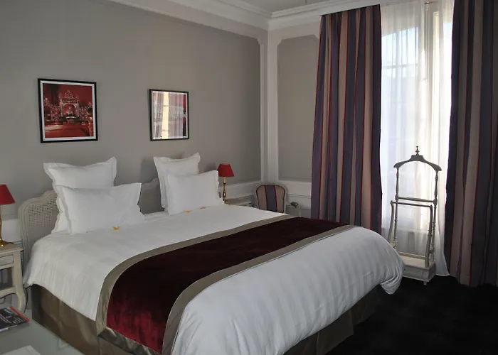 Grand De La Reine - Place Stanislas נאנסי