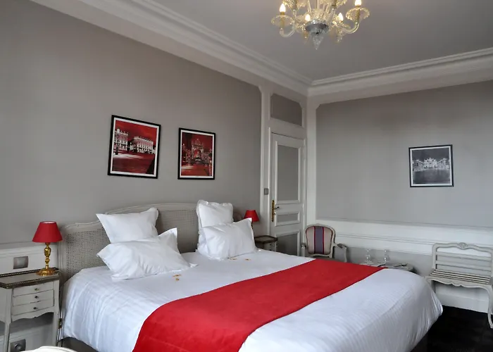 Grand De La Reine - Place Stanislas 4* Νανσύ