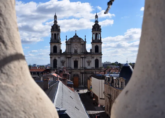 Grand De La Reine - Place Stanislas 4*